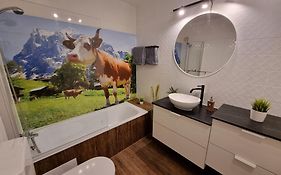 Apartment Cow Royal